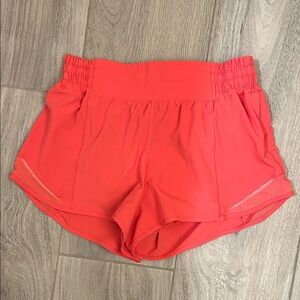 Lululemon 2.5” Hotty Hot Shorts